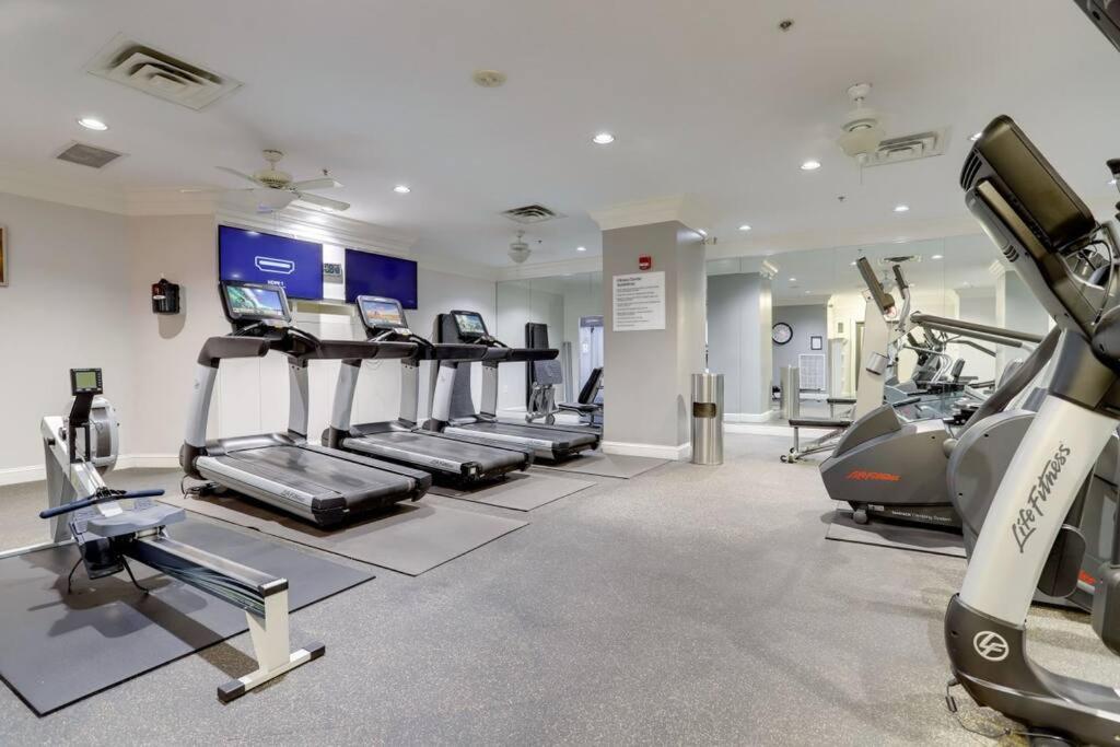 Spectacular Condo 2/2 @Ballston With Gym 알링턴 외부 사진